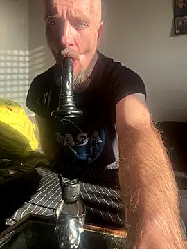 Snapshot of branleurbidu90 chatting on 15, 12, 2025 branleurbidu90 online show from 15, 12, 2025