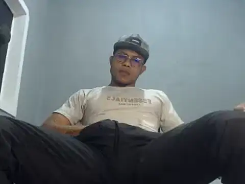 grandominantex1 online show from 23, 12, 2024