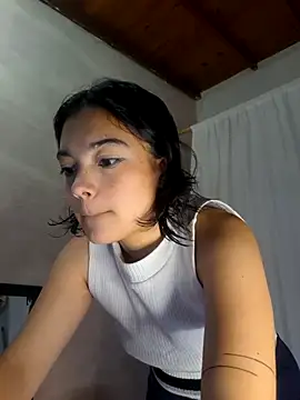 Snapshot of littlemelii chatting on 12, 9, 2025 littlemelii online show from 12, 9, 2025