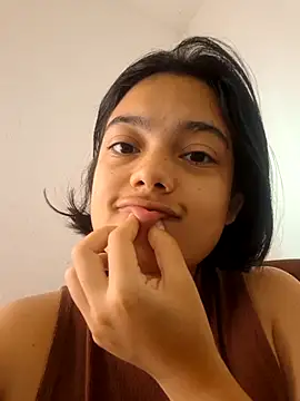 Snapshot of littlemelii chatting on 7, 2, 2026 littlemelii online show from 7, 2, 2026