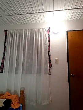 Snapshot of littlemelii chatting on 15, 5, 2026 littlemelii online show from 15, 5, 2026