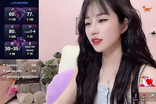 Snapshot of _LLisa_ chatting on 21, 3, 2025 LLisa online show from 21, 3, 2025