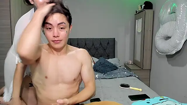 Snapshot of steban_and_kim chatting on 2, 3, 2025 steban and kim online show from 2, 3, 2025