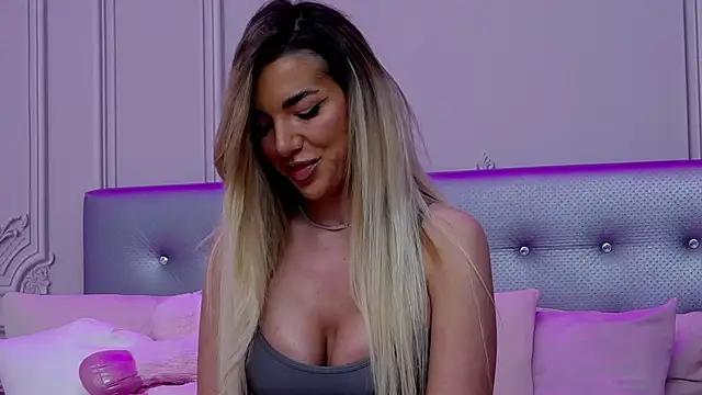 ClaraHazel online show from 18, 3, 2025