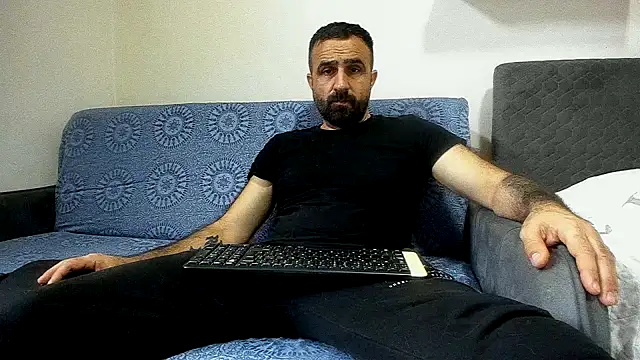 Snapshot of ivat80 chatting on 15, 11, 2025 ivat80 online show from 15, 11, 2025