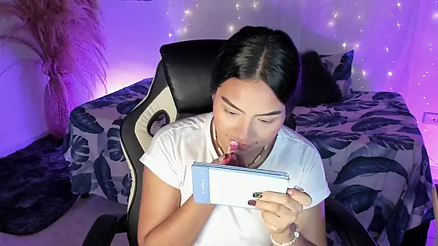 Riana Kean online show from 29, 3, 2026