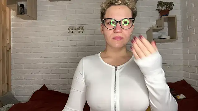 MrMrsRight online show from 20, 11, 2025