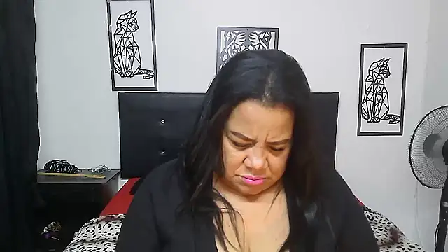 Shanttal0272 online show from 11, 1, 2026