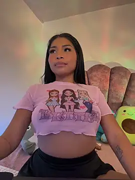 Snapshot of Pocahontascute_33 chatting on 14, 3, 2025 Pocahontascute 33 online show from 14, 3, 2025