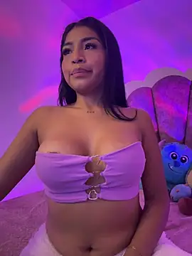 Snapshot of Pocahontascute_33 chatting on 15, 3, 2025 Pocahontascute 33 online show from 15, 3, 2025