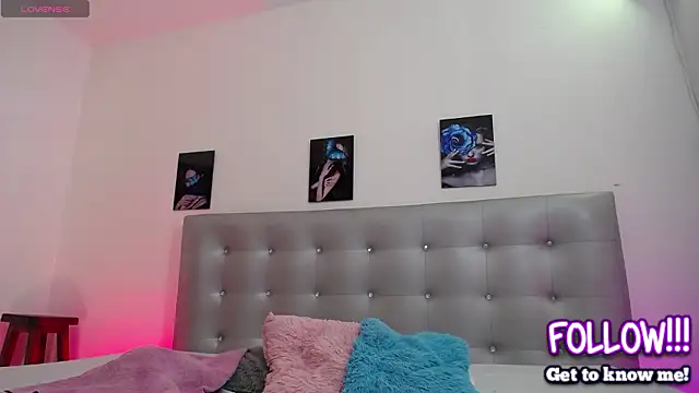 horny-juliette online show from 19, 3, 2026