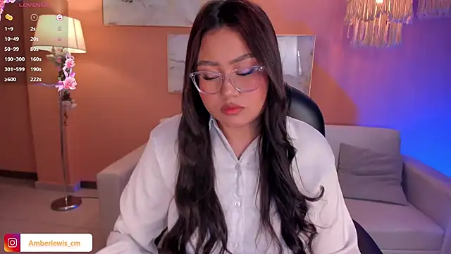 Snapshot of AmberLewis_ chatting on 19, 3, 2025 AmberLewis  online show from 19, 3, 2025