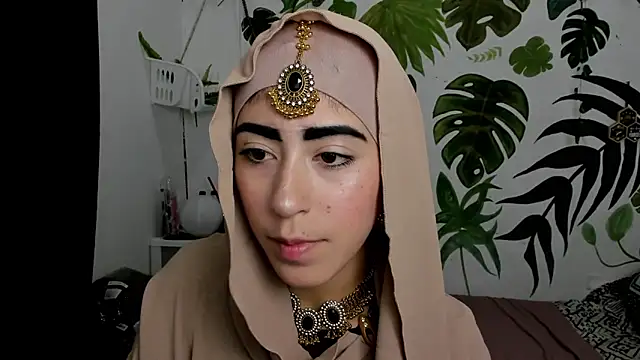 chaymae nah  online show from 30, 11, 2025