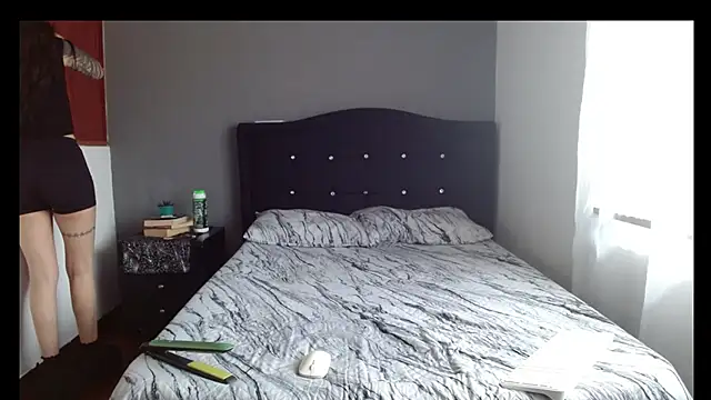 Emilia 1995 online show from 25, 2, 2026