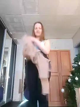 Evelina cute online show from 7, 1, 2026