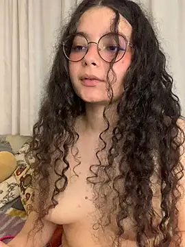Snapshot of Antoniart_ chatting on 4, 3, 2025 Antoniart online show from 4, 3, 2025