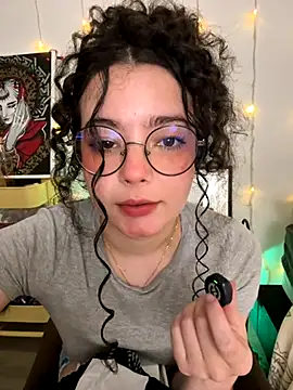 Snapshot of Antoniart_ chatting on 20, 10, 2025 Antoniart online show from 20, 10, 2025