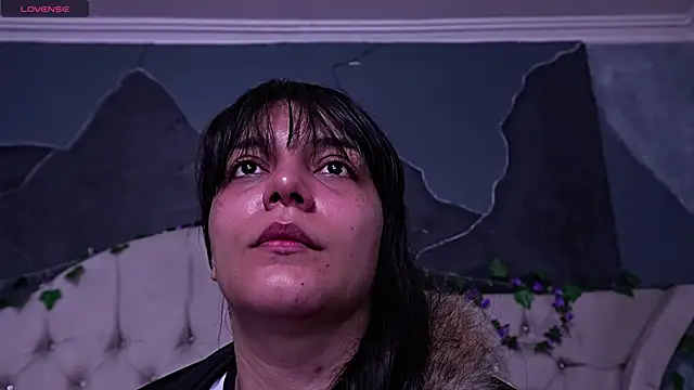 AmberGreyy  online show from 5, 4, 2026