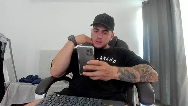 Teilor Creed online show from 21, 10, 2025