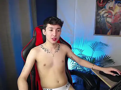 Snapshot of SebasstianGrand chatting on 14, 2, 2025 SebasstianGrand online show from 14, 2, 2025