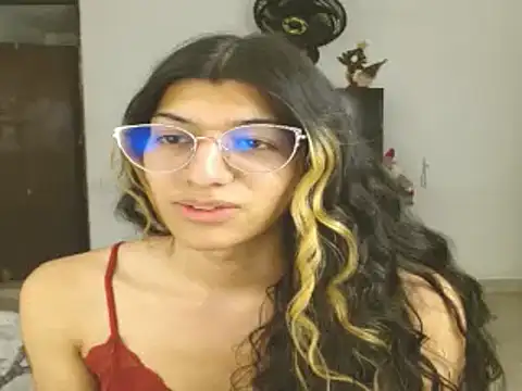Snapshot of engielphoenis14 chatting on 20, 12, 2024 engielphoenis14 online show from 20, 12, 2024