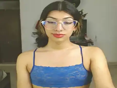 Snapshot of engielphoenis14 chatting on 29, 12, 2024 engielphoenis14 online show from 29, 12, 2024