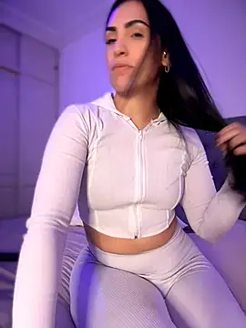 alessandra-a online show from 23, 4, 2026