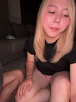 Snapshot of NANAchan_R chatting on 3, 7, 2026 NANAchan R online show from 3, 7, 2026