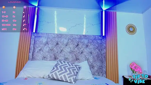 Snapshot of kimdavies1 chatting on 14, 11, 2025 kimdavies1 online show from 14, 11, 2025