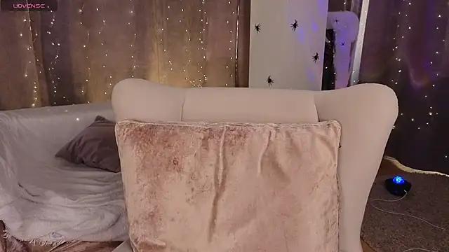 NaokoStifel online show from 24, 10, 2025