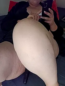 Snapshot of Sweeet_Lili chatting on 22, 1, 2025 Sweeet Lili online show from 22, 1, 2025