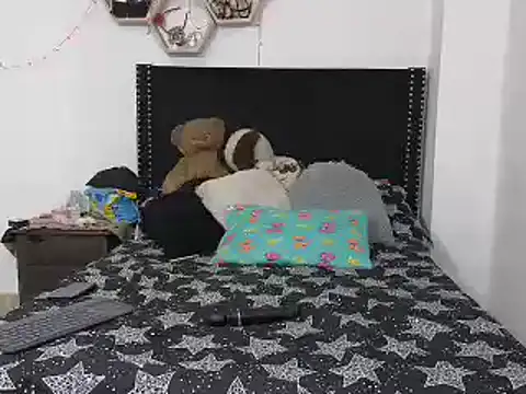 Snapshot of charlotte_077 chatting on 10, 2, 2025 charlotte 077 online show from 10, 2, 2025