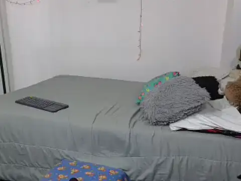 Snapshot of charlotte_077 chatting on 9, 3, 2025 charlotte 077 online show from 9, 3, 2025