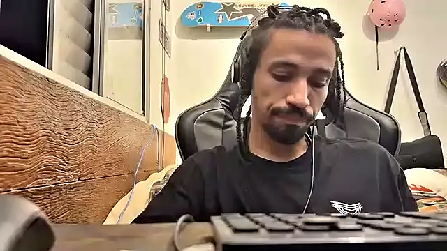 Snapshot of hotcamboy420 chatting on 15, 2, 2025 hotcamboy420 online show from 15, 2, 2025