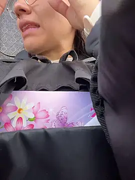 karlamorris  online show from 14, 2, 2026