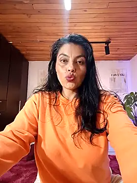 Snapshot of Lust_Mom41 chatting on 23, 9, 2025 Lust Mom41 online show from 23, 9, 2025