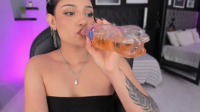 renee shelby  online show from 10, 3, 2026