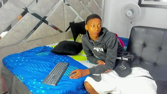 Snapshot of EvaxEmma chatting on 15, 1, 2026 EvaxEmma online show from 15, 1, 2026