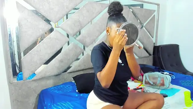 EvaxEmma online show from 18, 3, 2026