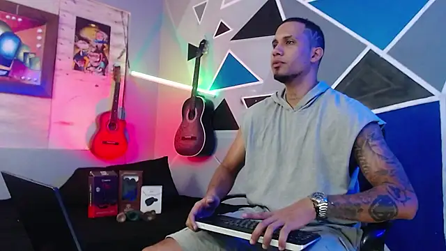 MagnusFrost online show from 22, 10, 2025