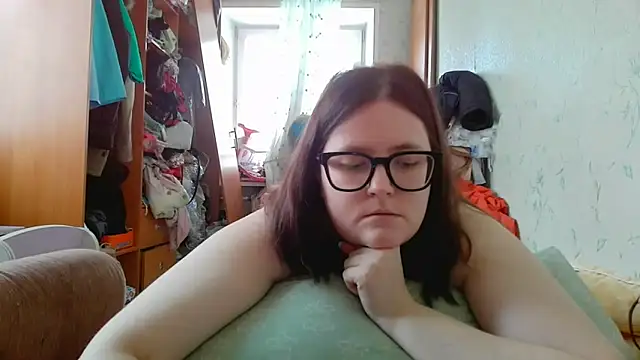 Snapshot of DesireMelissa chatting on 7, 2, 2026 DesireMelissa online show from 7, 2, 2026