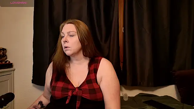 Big Beautiful MILF online show from 17, 2, 2025