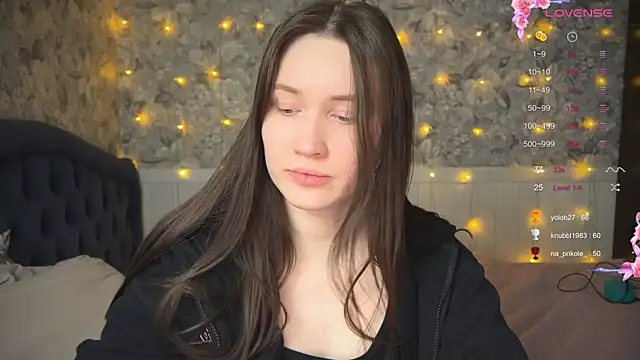 ChloeMillerMeow online show from 13, 3, 2025