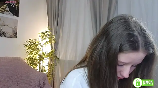 Snapshot of SquirtBabee chatting on 28, 9, 2025 SquirtBabee online show from 28, 9, 2025