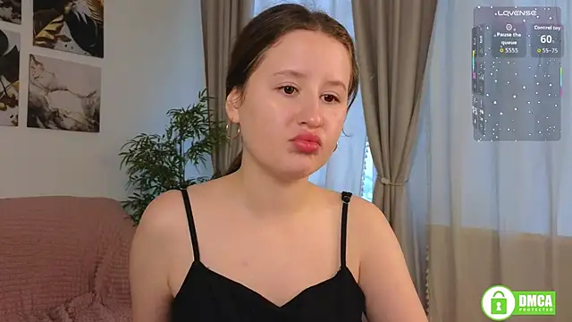 Snapshot of SquirtBabee chatting on 2, 10, 2025 SquirtBabee online show from 2, 10, 2025
