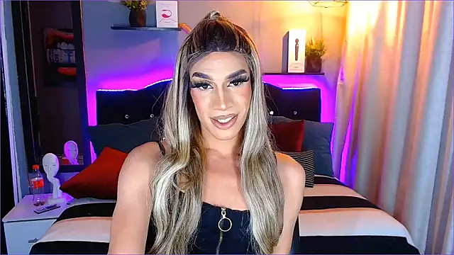 Snapshot of camila_hootie chatting on 23, 1, 2025 camila hootie online show from 23, 1, 2025