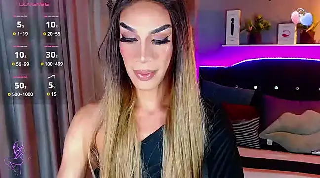 Snapshot of camila_hootie chatting on 5, 3, 2025 camila hootie online show from 5, 3, 2025