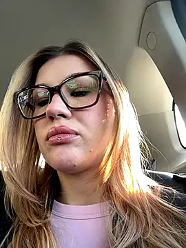 RinaCat online show from 30, 9, 2025