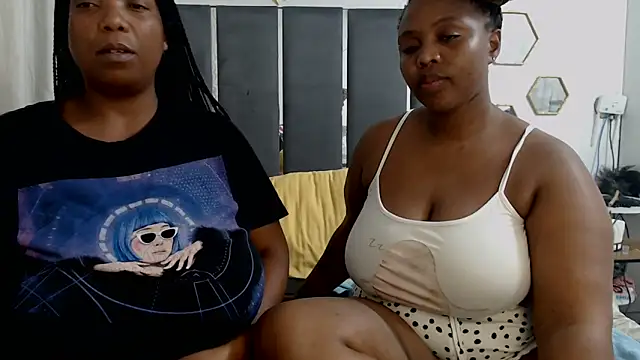 IceBellaCane313 online show from 28, 3, 2026