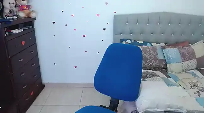 Snapshot of Georgina_Copper chatting on 17, 2, 2025 Georgina Copper online show from 17, 2, 2025